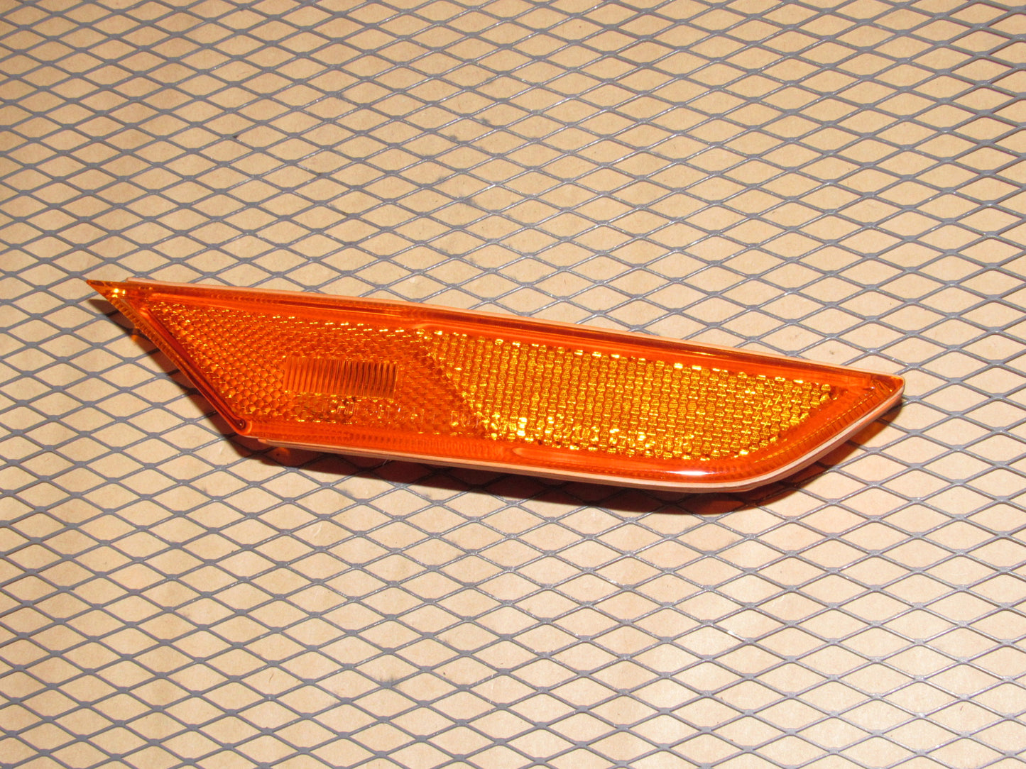 09-16 Nissan GT-R R35 OEM Front Side Marker Light - Right