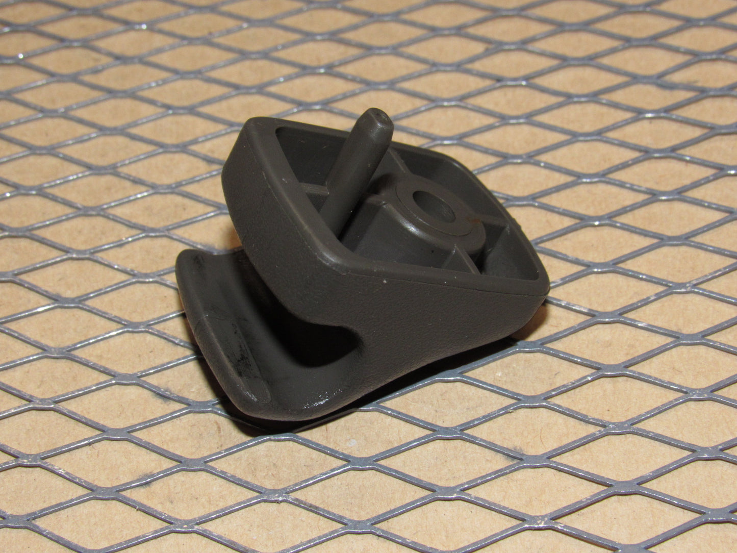 84 85 86 87 88 89 Nissan 300zx OEM Sun Visor Holder Lock Clip