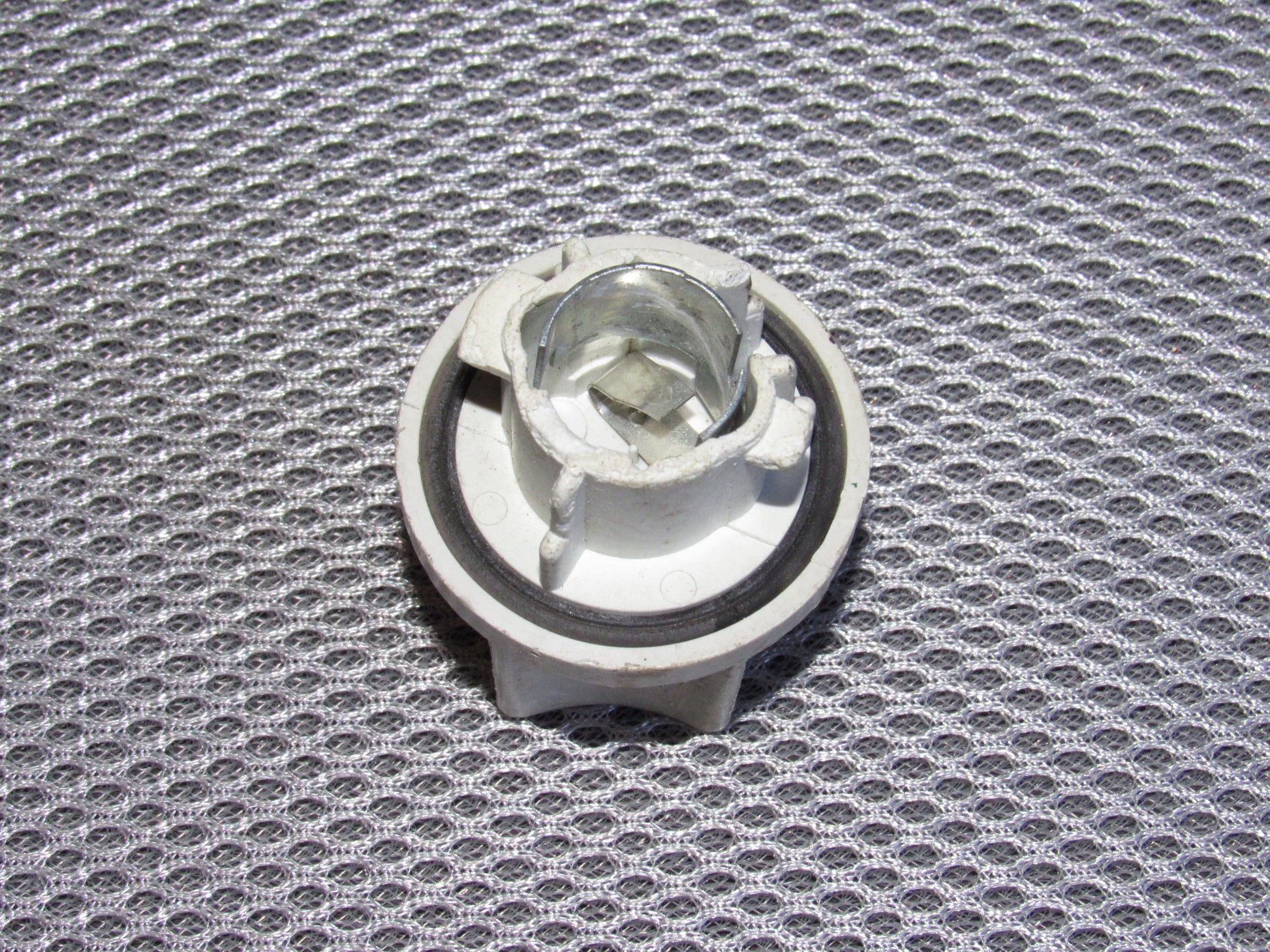 99-02 Saab 9-3 OEM Front Running Light Bulb Socket