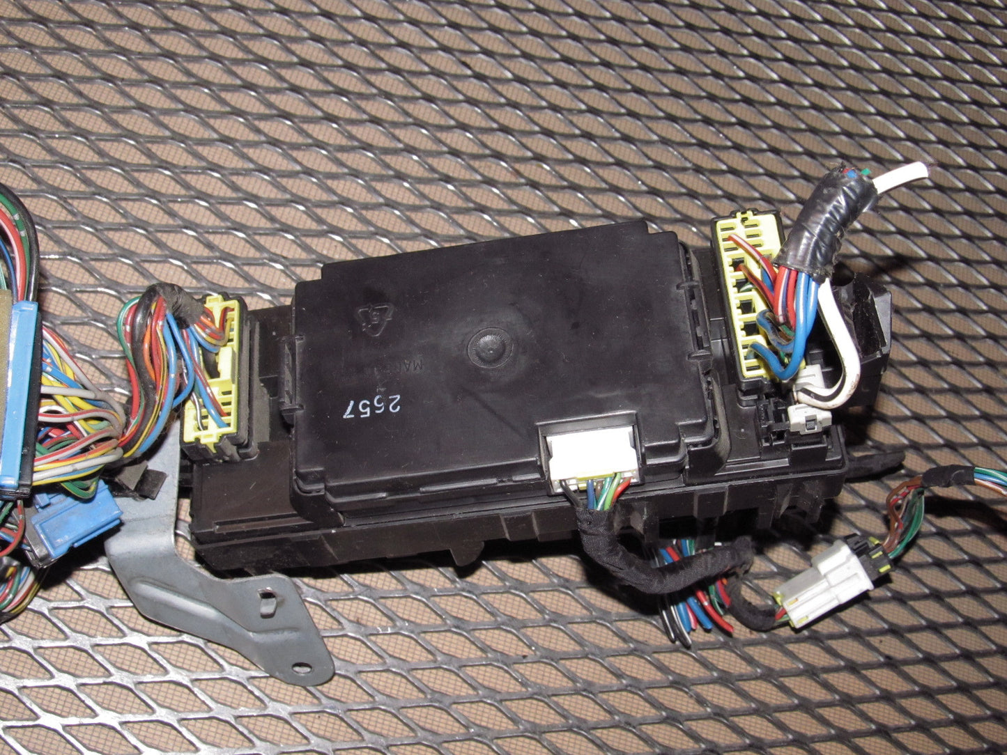 97 98 99 Mitsubishi Eclipse OEM Interior Fuse Box