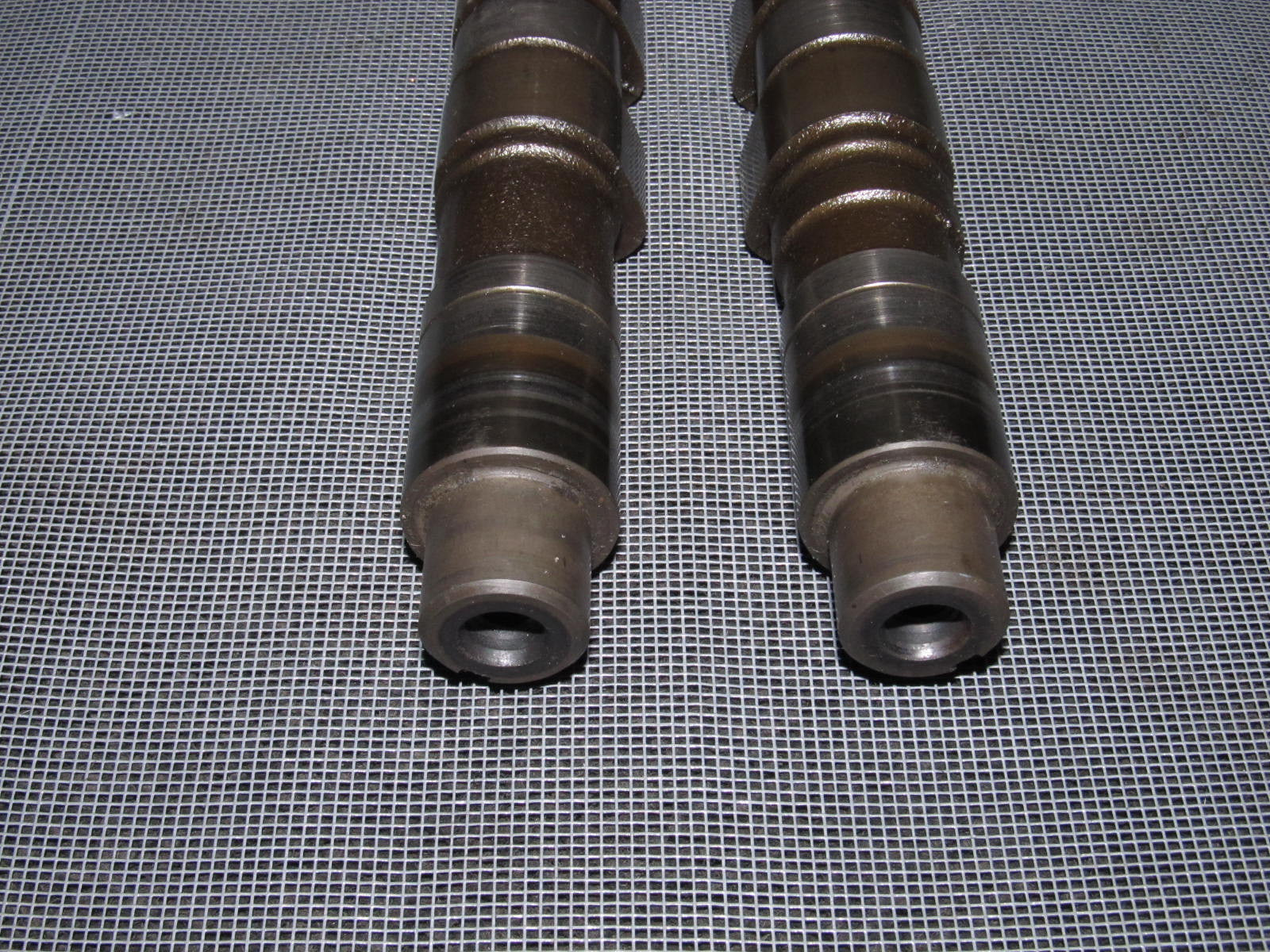 90-91 Acura Integra OEM Camshaft Set - 2 pieces