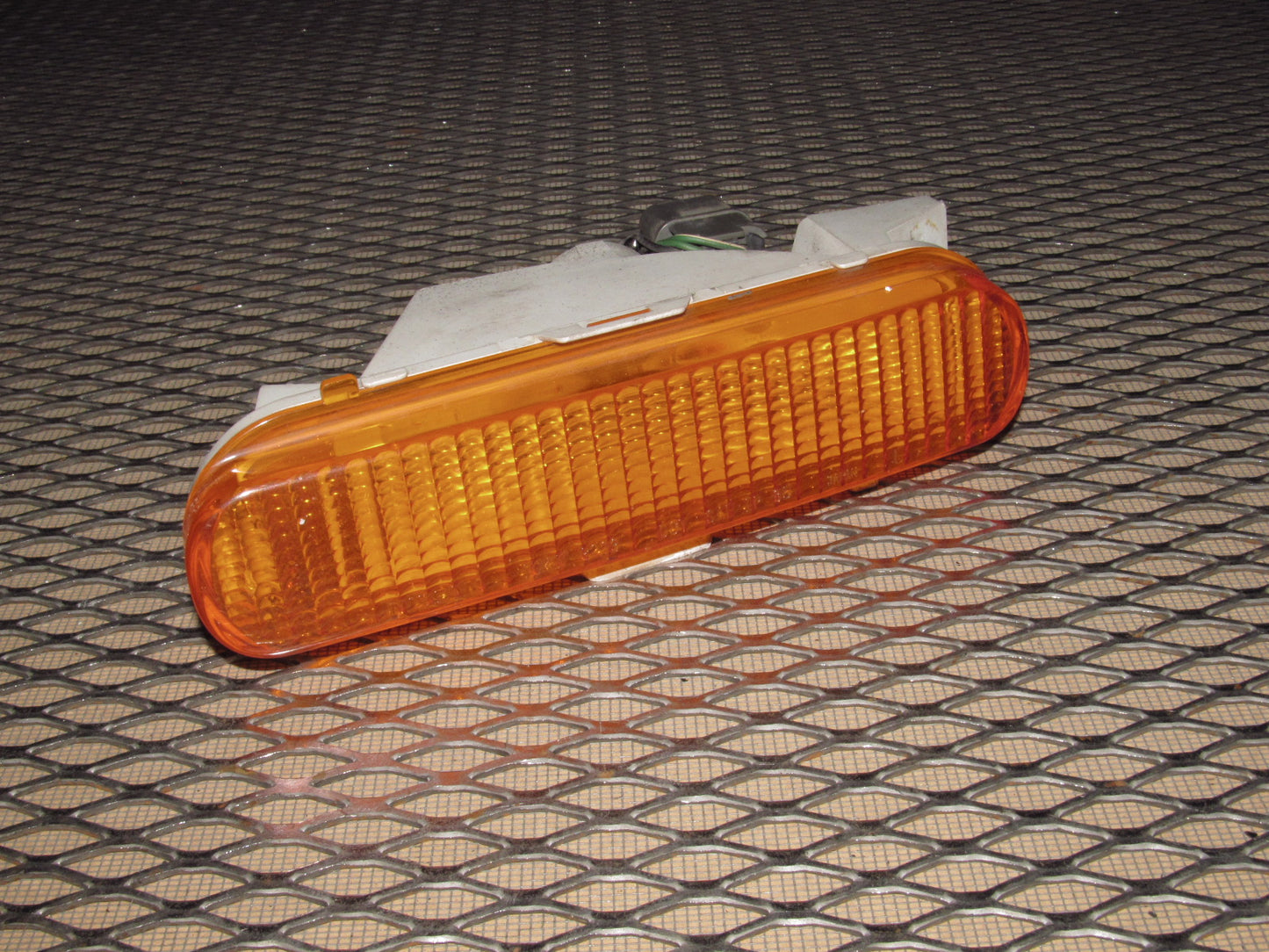 1987-1989 Nissan 300zx OEM Front Turn Signal Light - Left