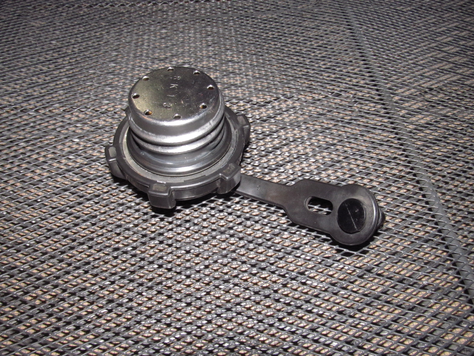 1987-1989 Nissan 300zx OEM Fuel Gas Cap