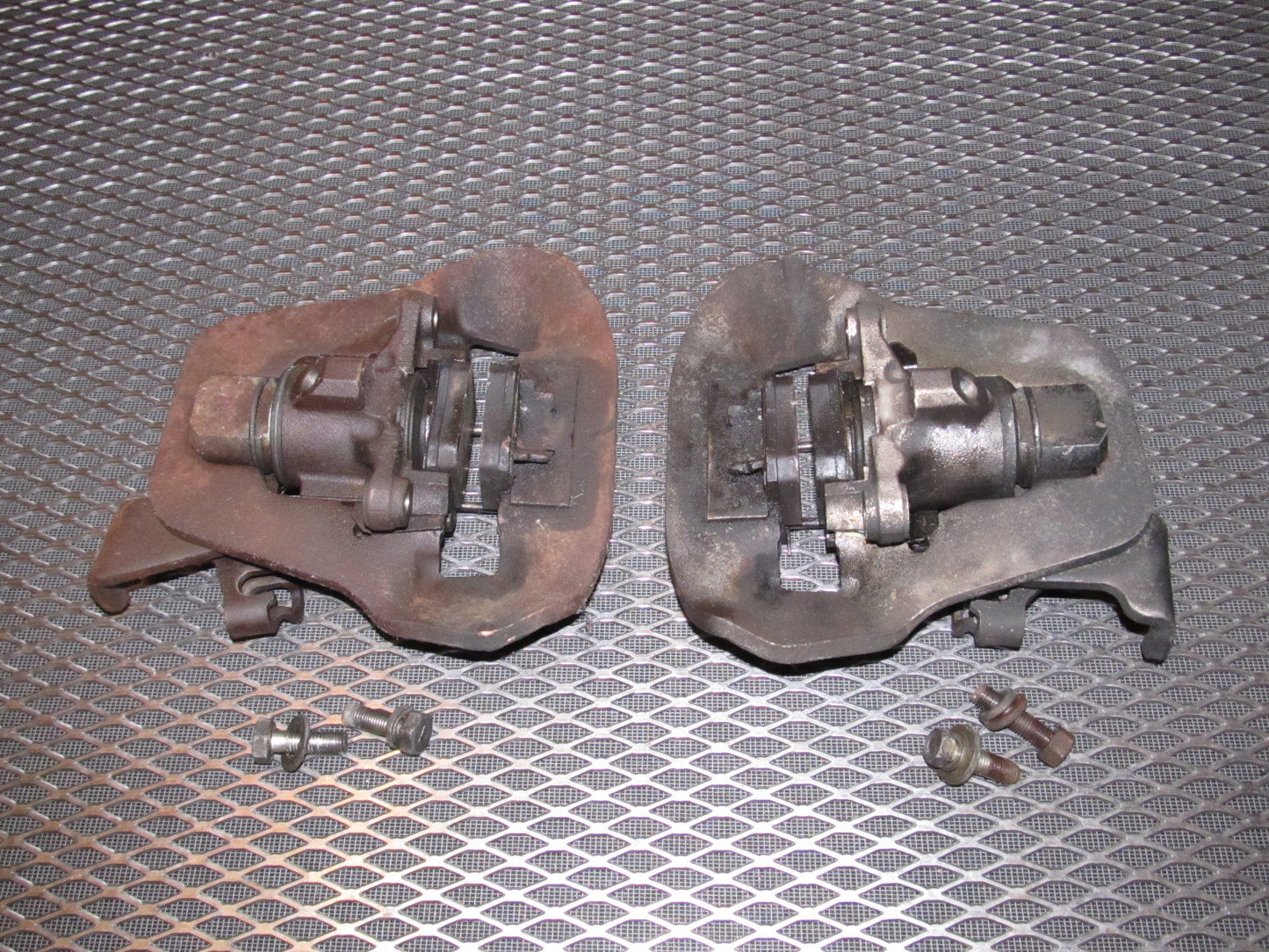 81 Datsun 280zx OEM Brake Caliper - Rear Set