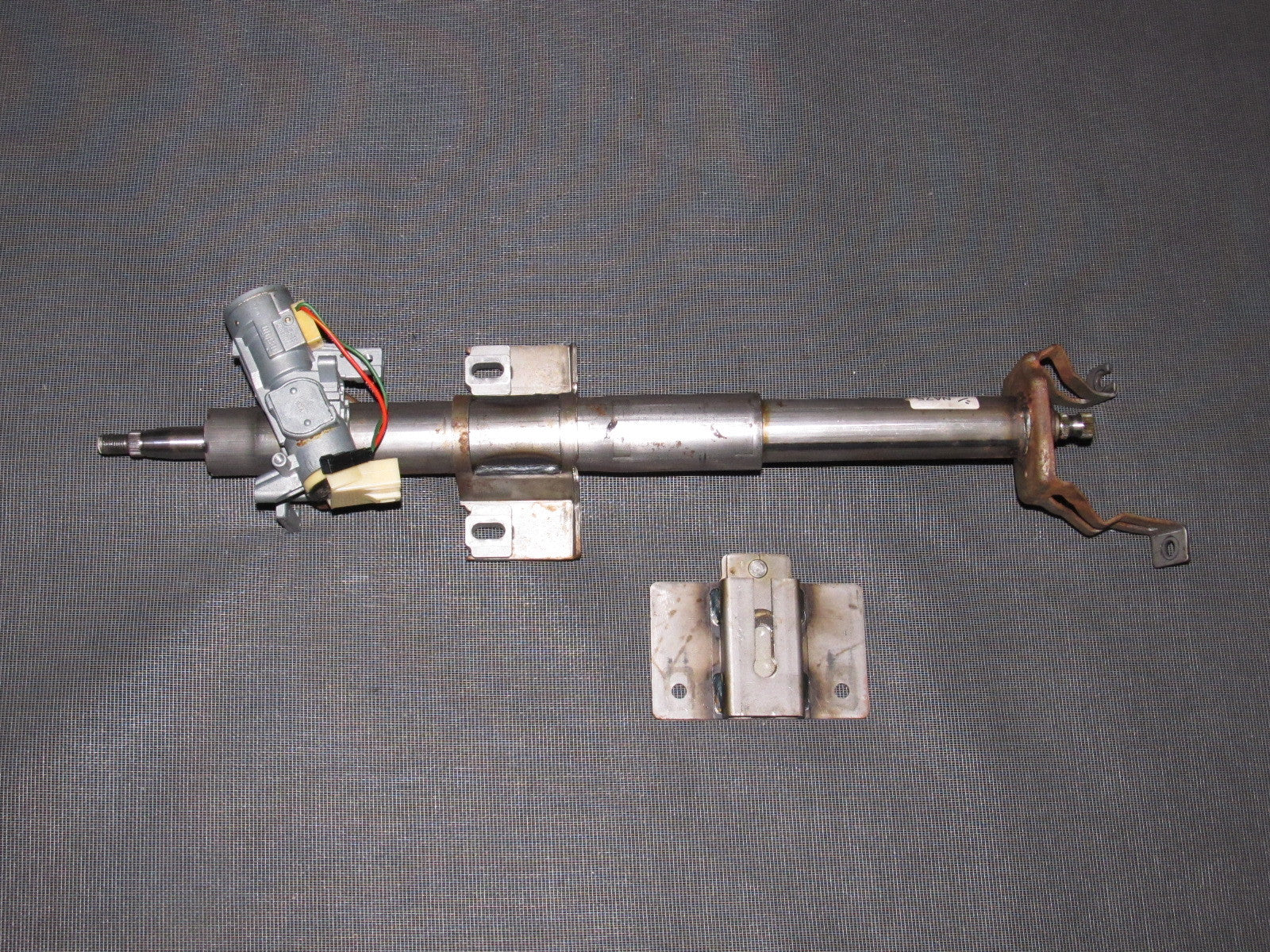 94 95 96 97 Mazda Miata OEM Steering Column With Key