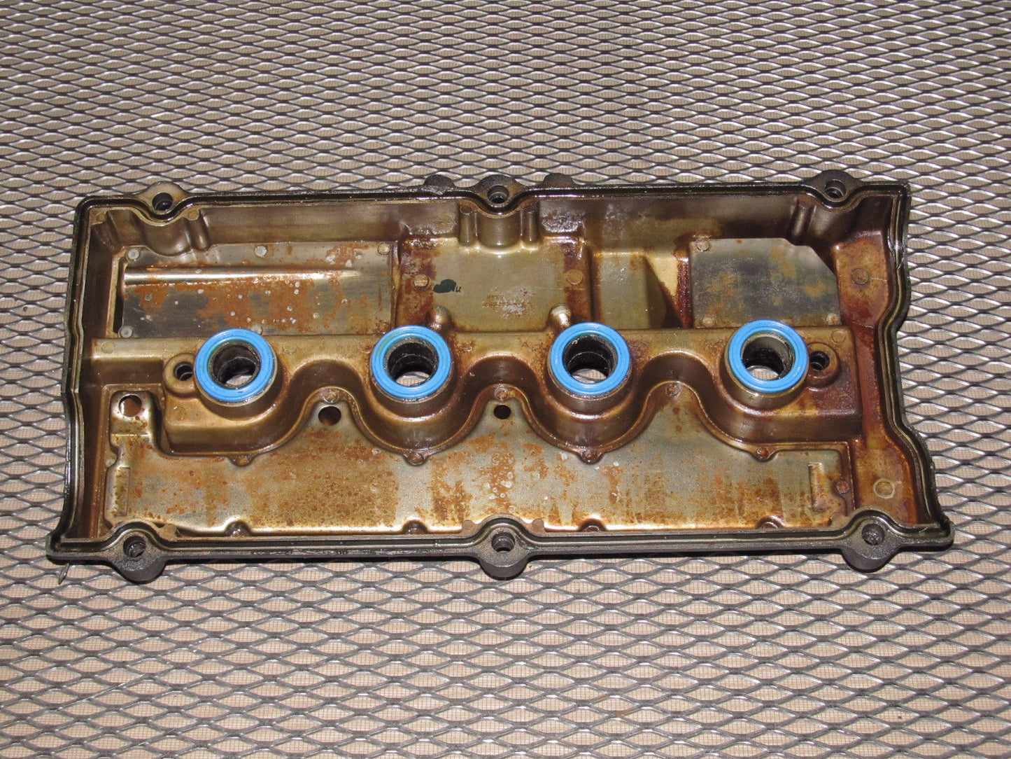 97 98 99 Mitsubishi Eclipse OEM Engine Valve Cover - NA 2.0L