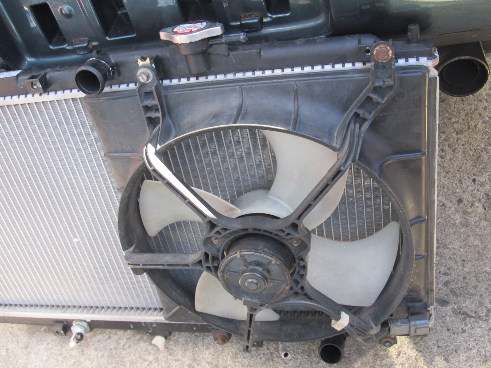 97 98 99 00 01 Honda Prelude OEM A/C Condenser Fan - Right