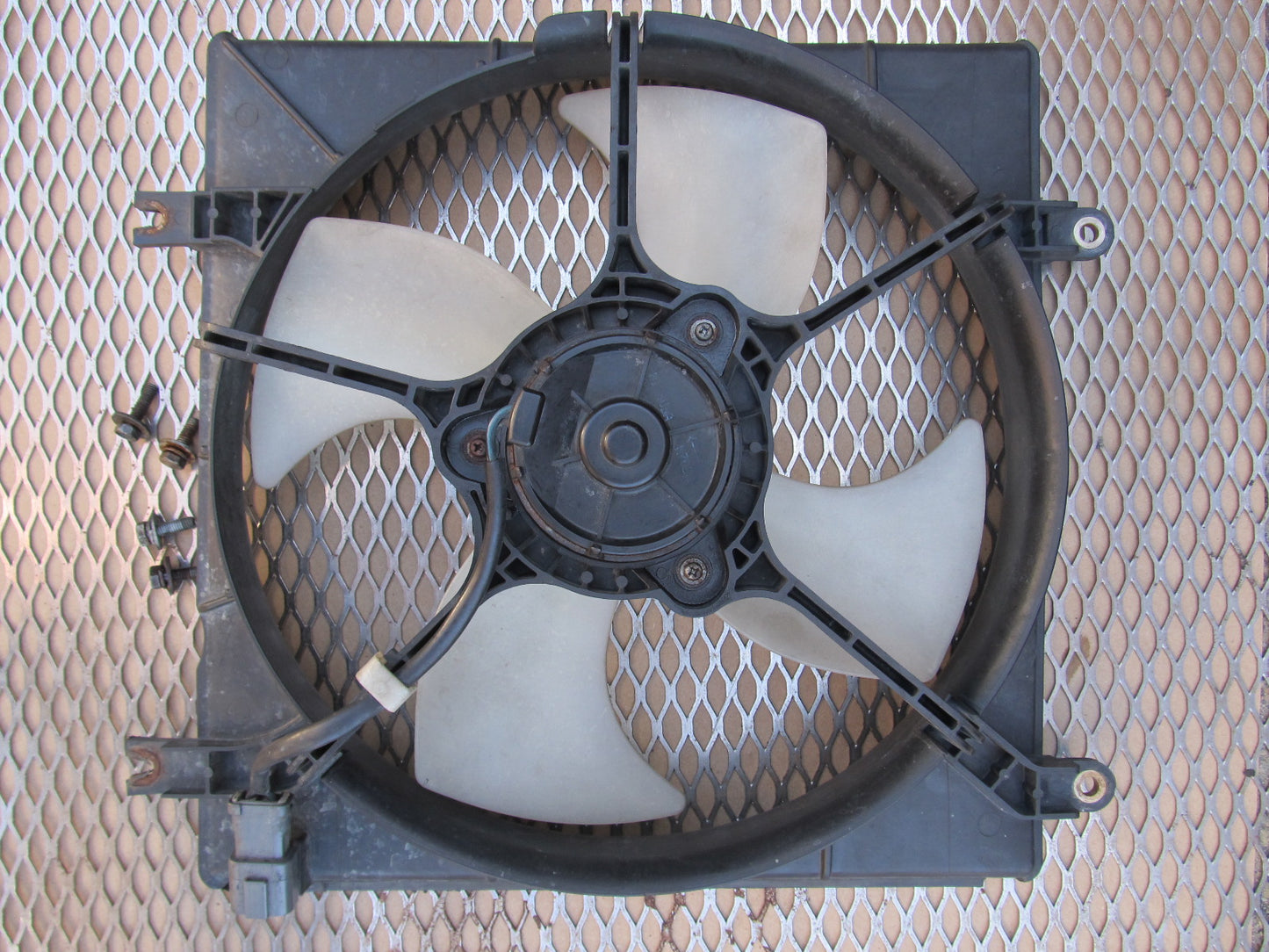 97 98 99 00 01 Honda Prelude OEM A/C Condenser Fan - Right