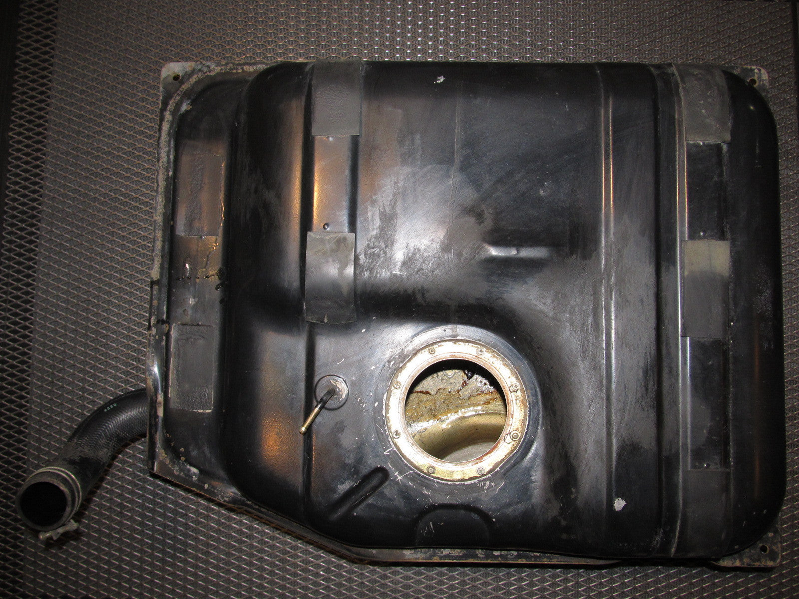 81 82 83 Datsun 280zx OEM Gas Tank - 2+0