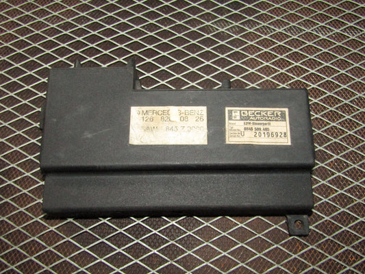 86-93 Mercedes Benz 300E OEM Radio Anti Theft Computer Module 126 820 0826