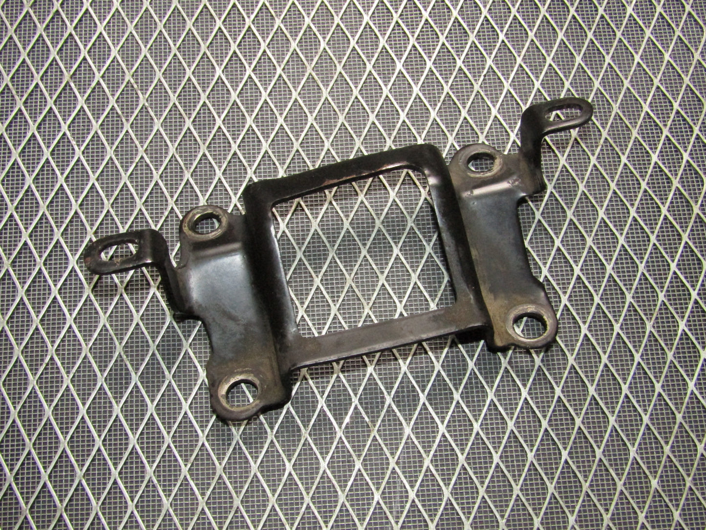 1991 Toyota Crown 2JZ-GE None VVti OEM Throttle Body Mounting Bracket