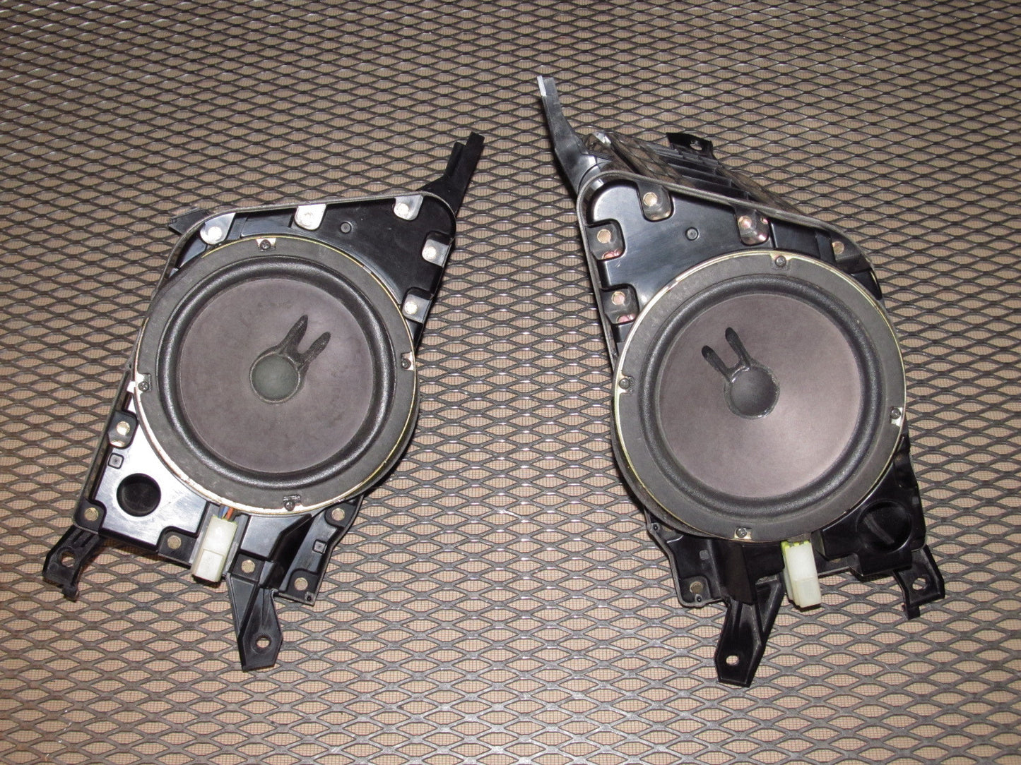 90-96 Nissan 300zx OEM Rear Trunk Speaker & Housing - 2+0