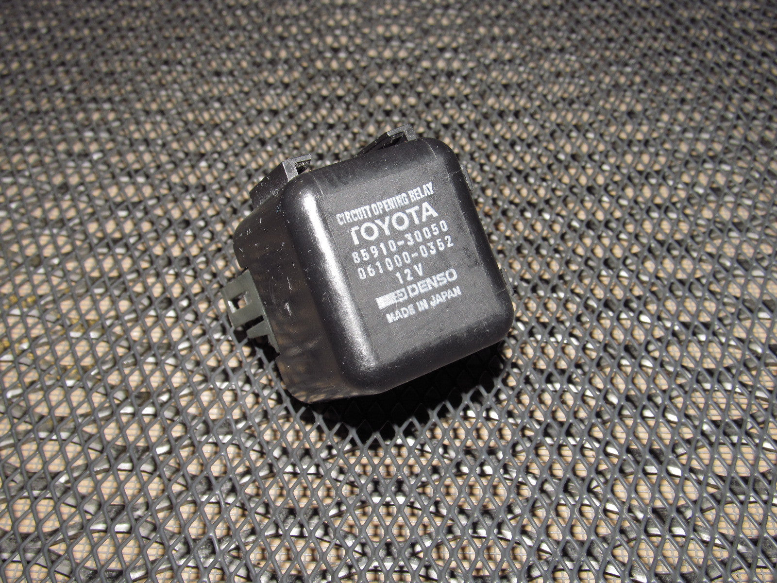 Toyota & Lexus Universal Relay - Circuit Opening Relay 85910-30050 - 061000-0352