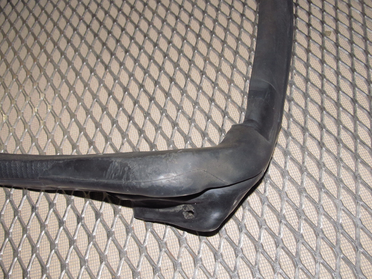 94 95 96 97 Mazda Miata OEM Front Windshield Weather Rubber Seal Stripping