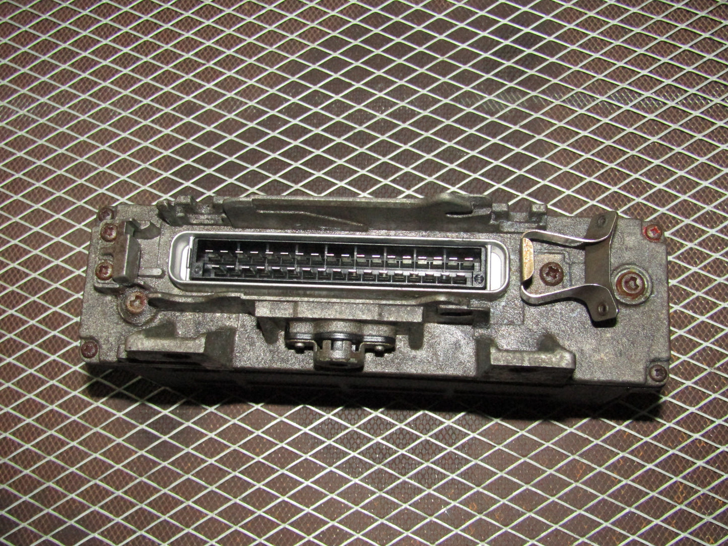 86-93 Mercedes Benz 300E OEM ABS Computer 0 265 101 018