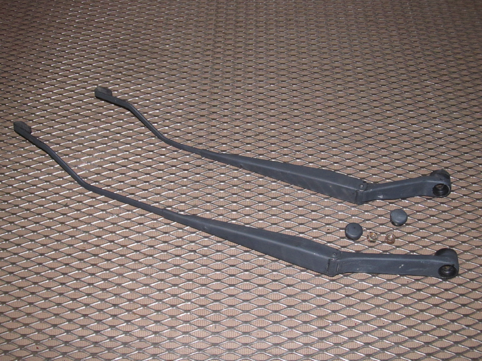 97 98 99 Mitsubishi Eclipse OEM Front Wiper Arm Set