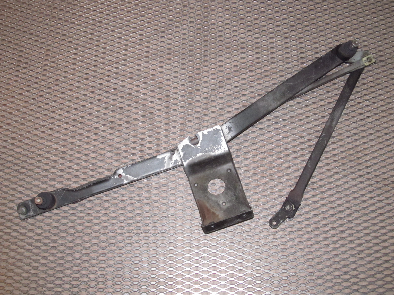 81-83 Mazda RX7 OEM Front Wiper Linkage