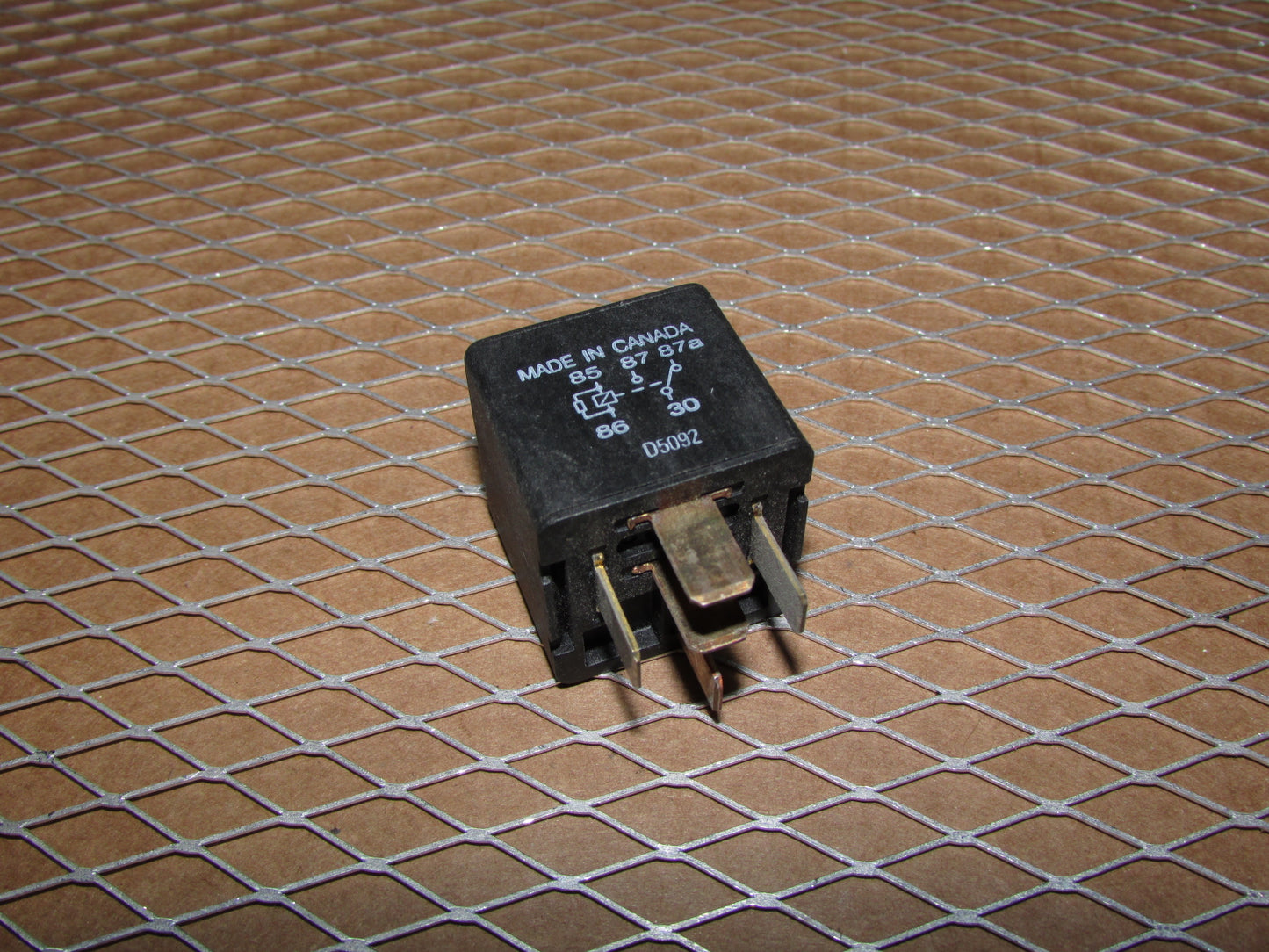 Ford Relay F0AB-14B192-AA