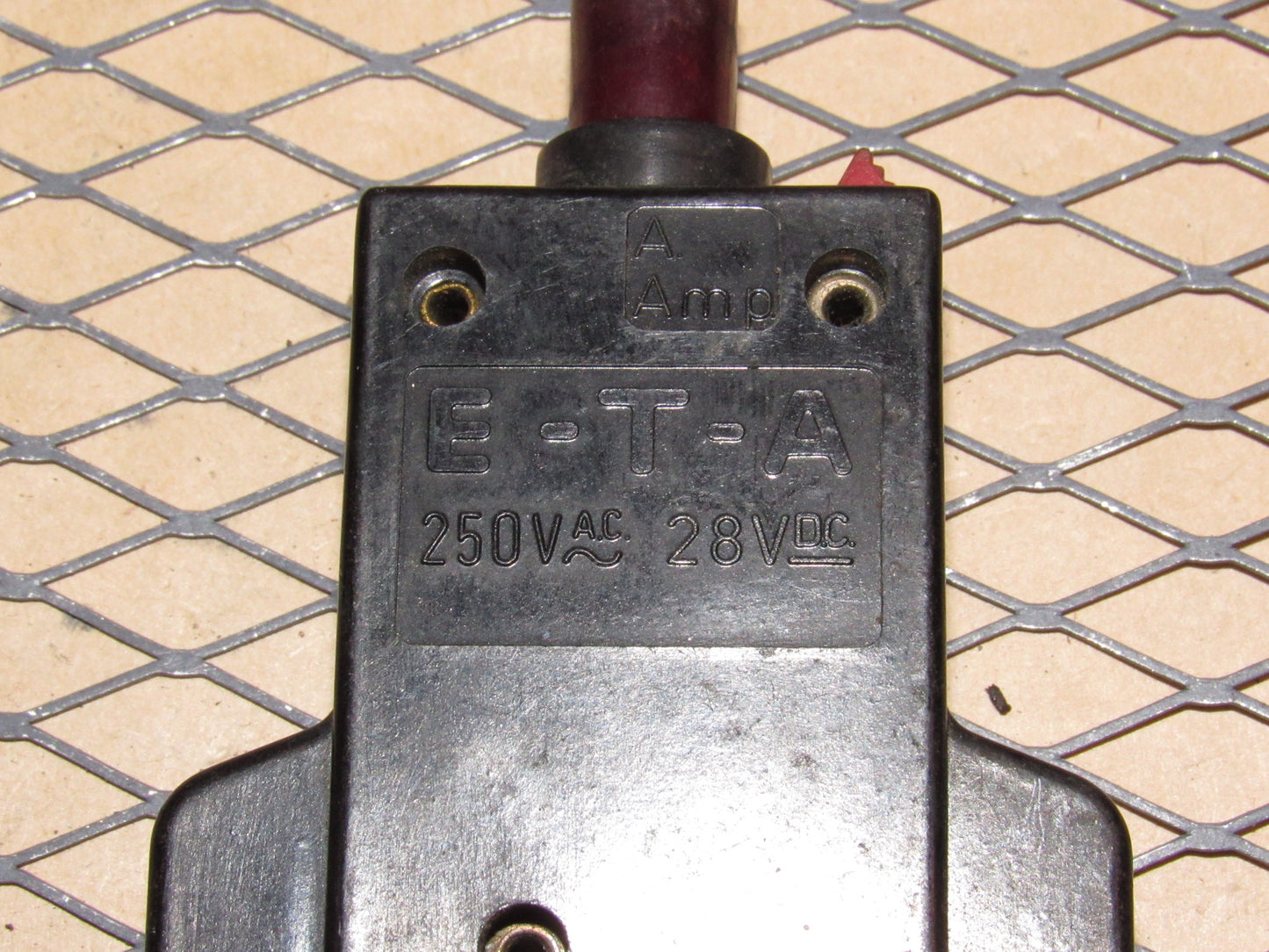 77-95 Mercedes Benz T1 Van Fuse Circuit Breaker 15a E-T-A 240VAC