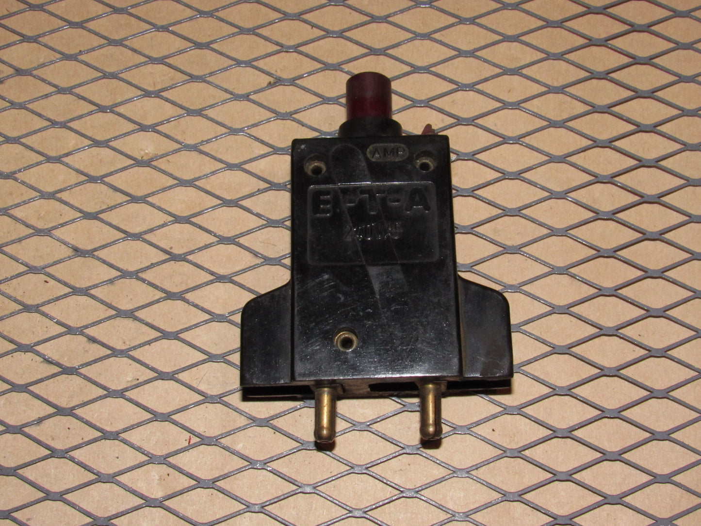 77-95 Mercedes Benz T1 Van Fuse Circuit Breaker 15a E-T-A 240VAC