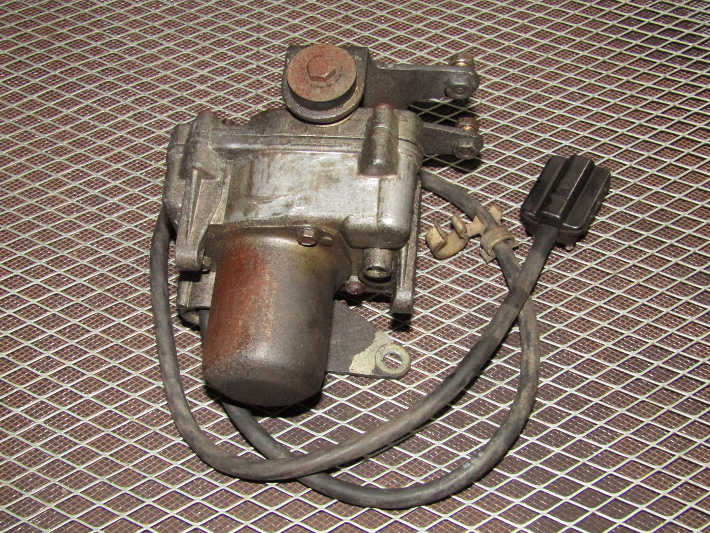 86-93 Mercedes Benz 300E OEM Cruise Control Actuator Motor