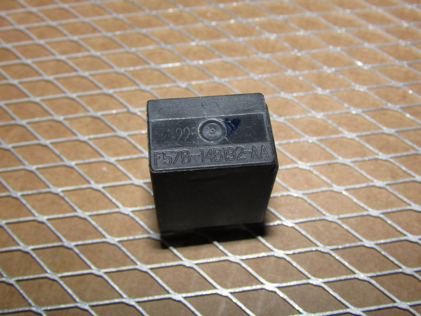 Ford Relay F57B-14B192-AA