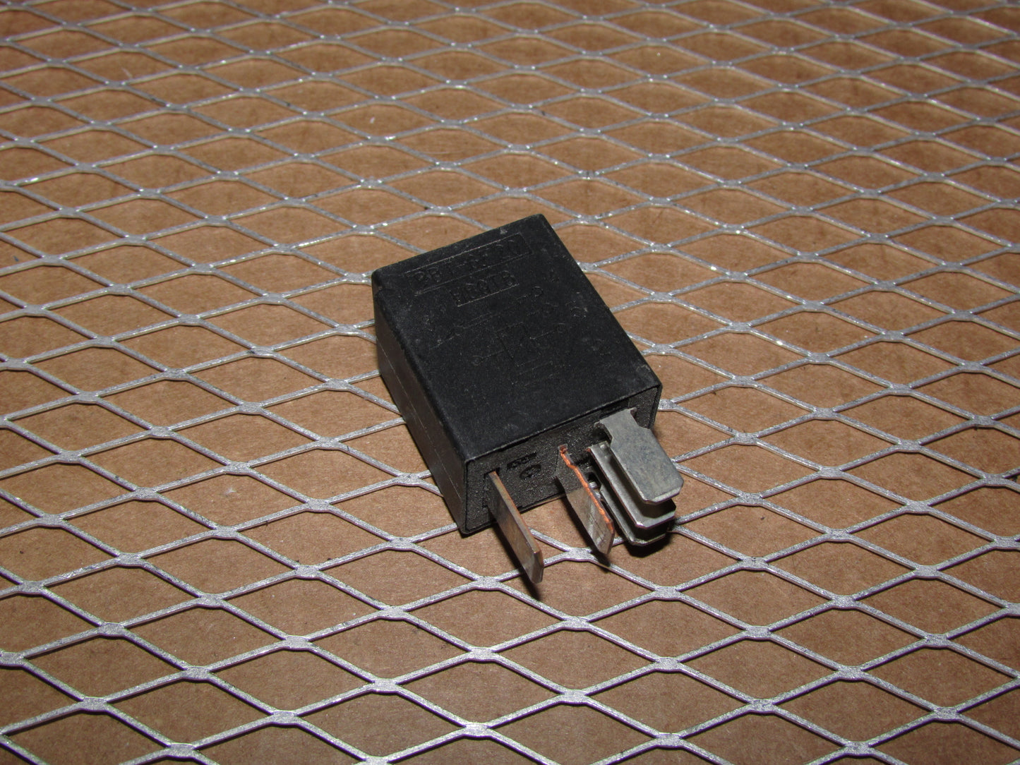 Ford Relay F57B-14B192-AA