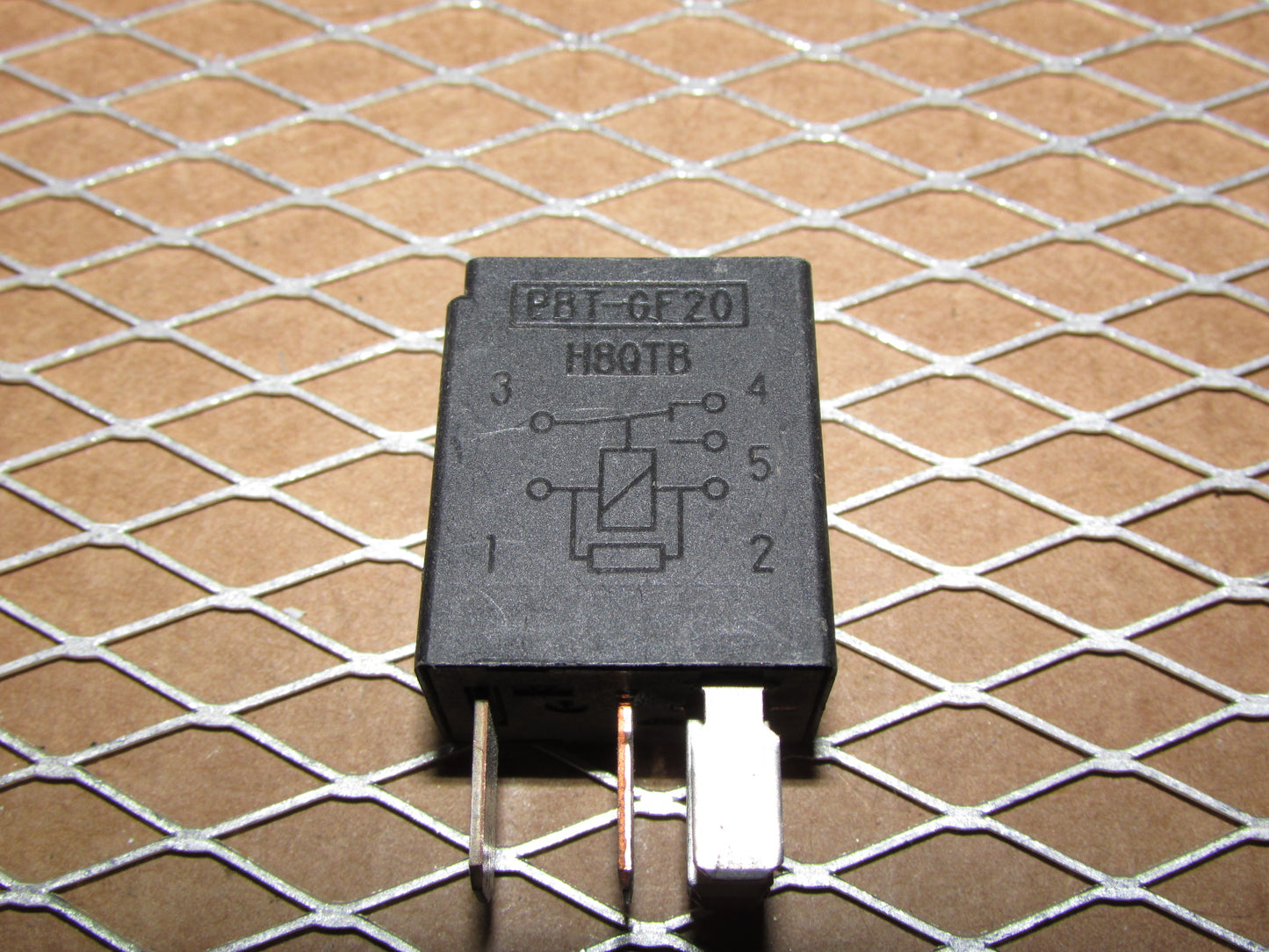 Ford Relay F57B-14B192-AA