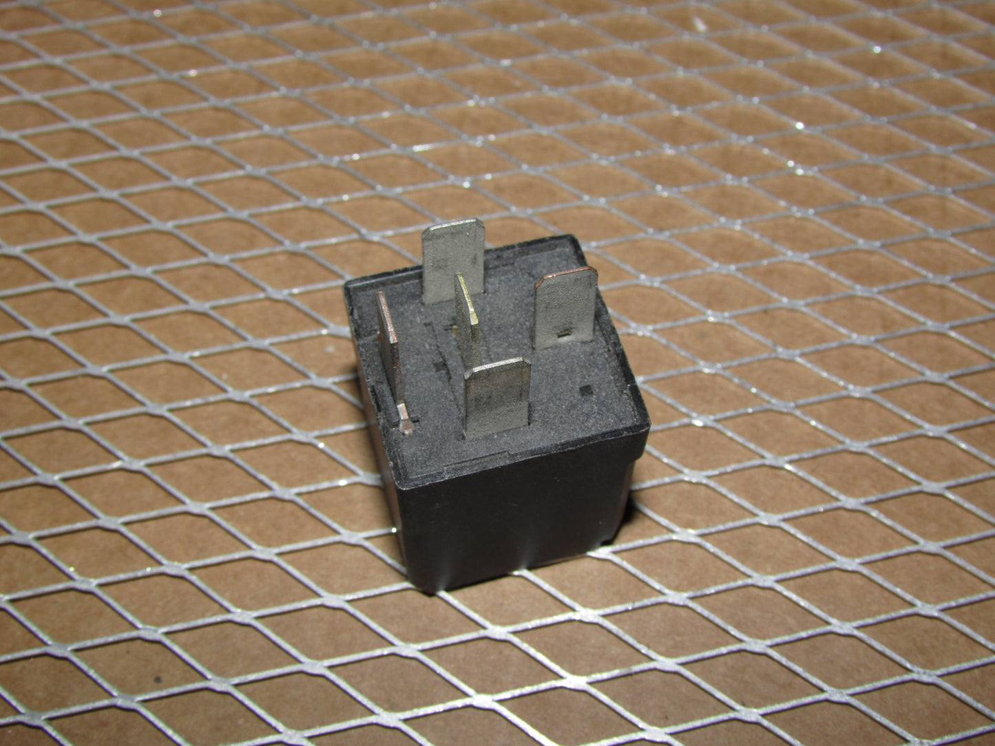 Ford Relay F0AB-14B192-AA