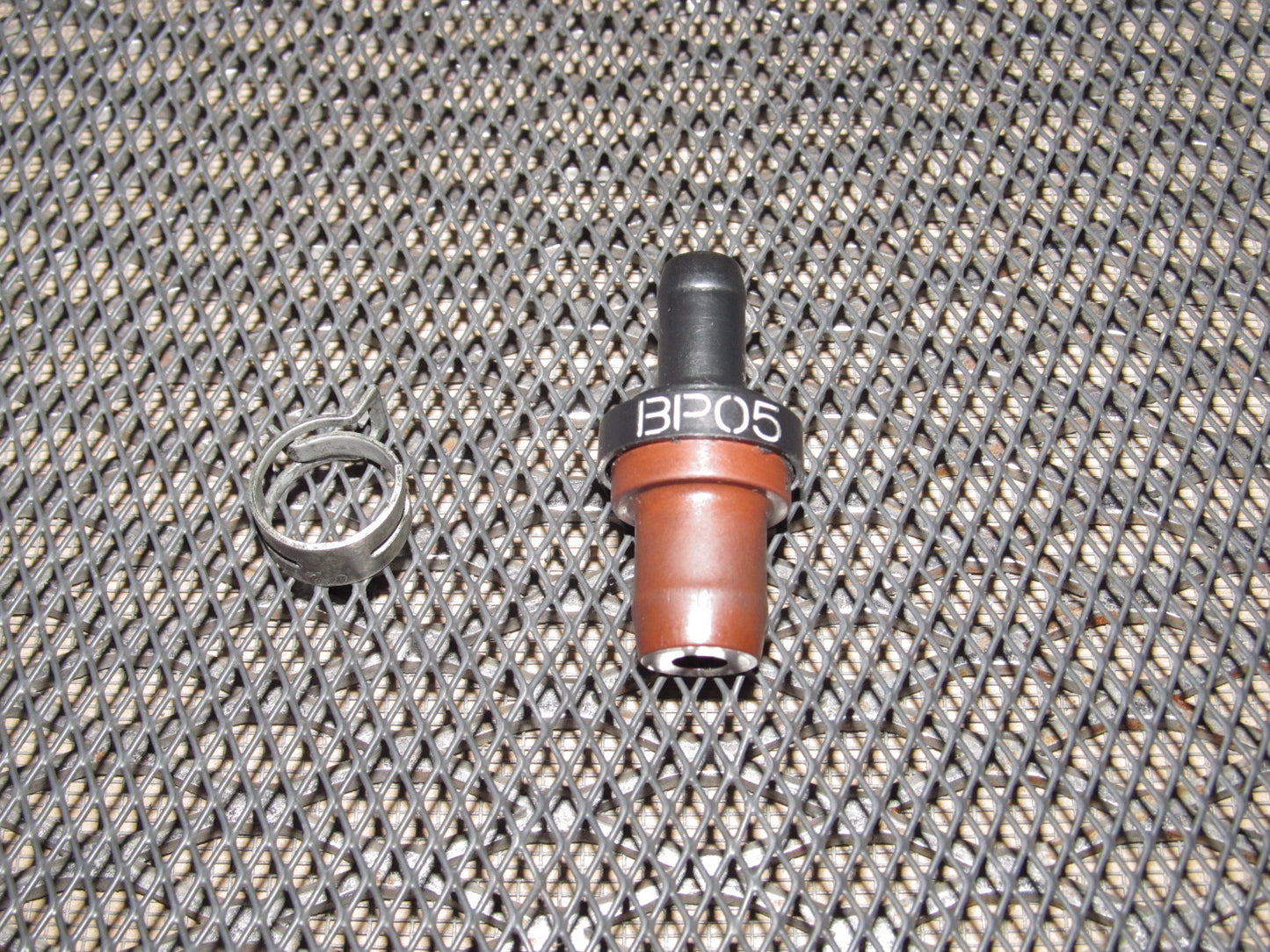 94 95 96 97 Mazda Miata OEM PCV Valve