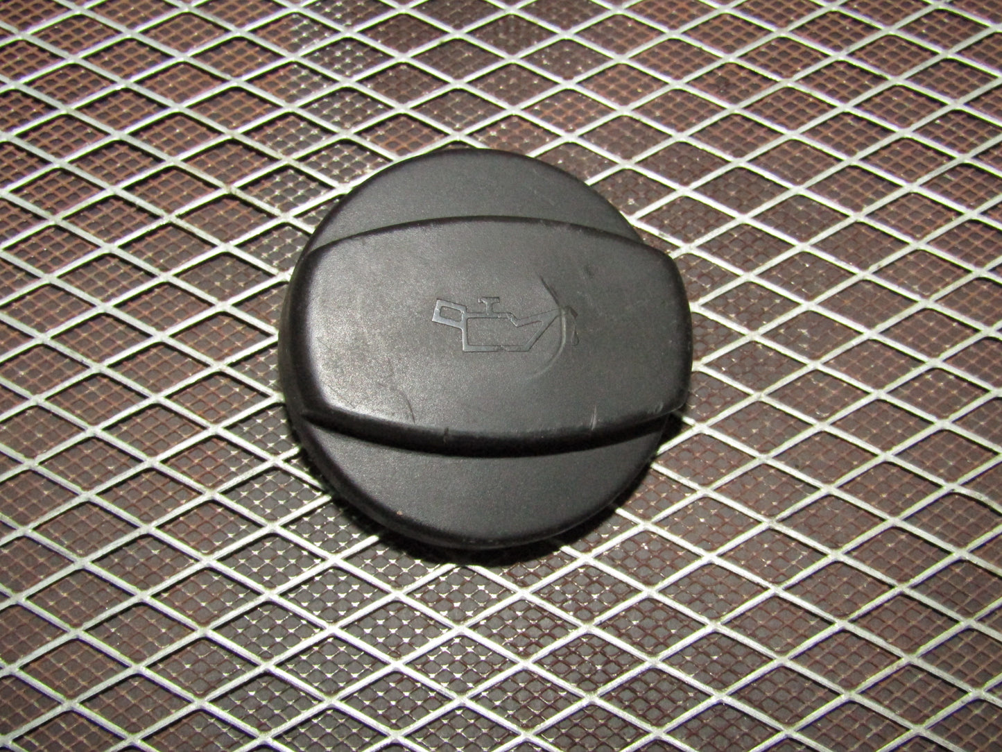 86-93 Mercedes Benz 300E 3.0L OEM Oil Filler Cap