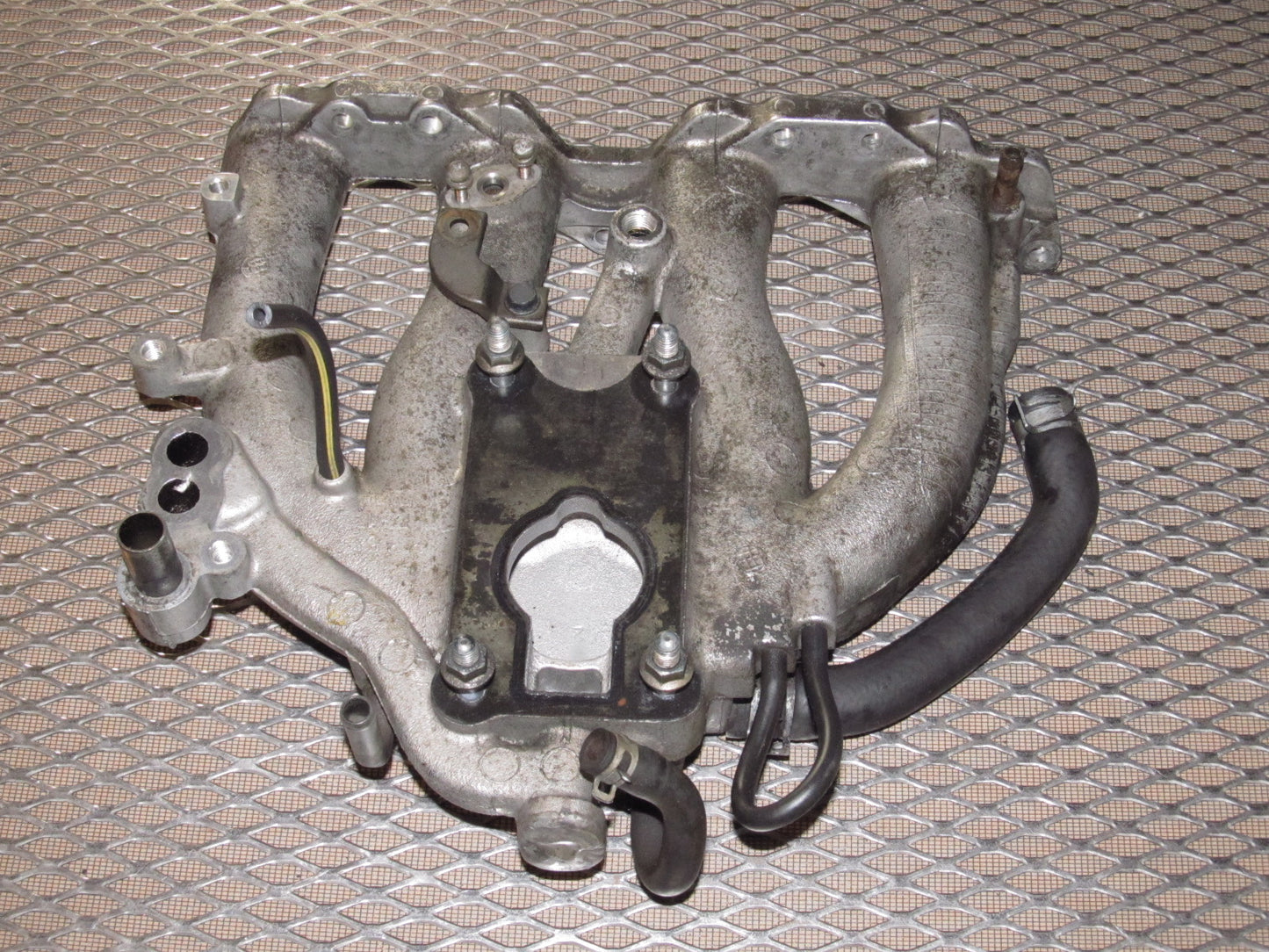 88 89 90 91 Honda CRX 1.5L OEM D15B2 Intake Manifold