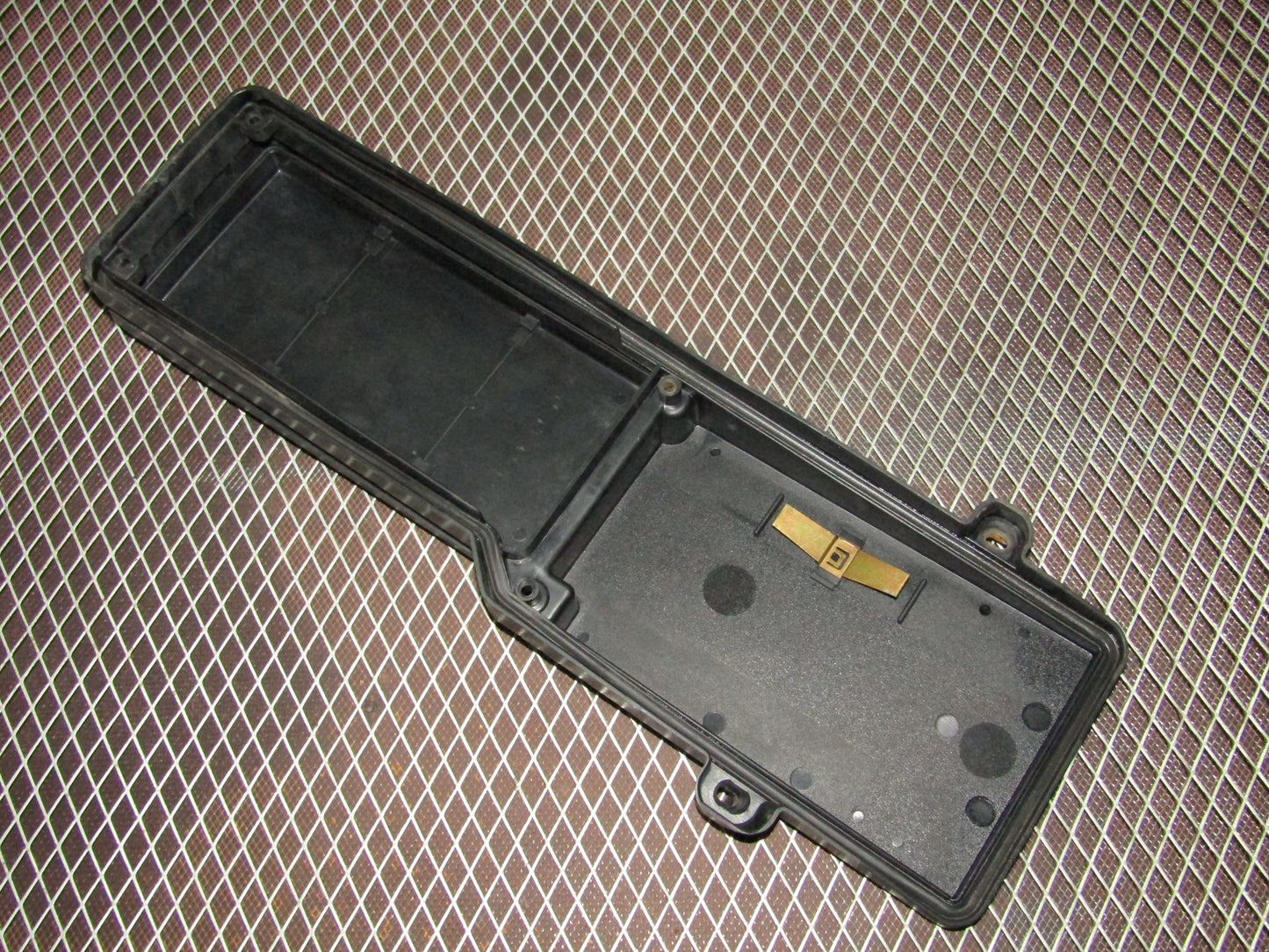 86-93 Mercedes Benz 300E 3.0L OEM Engine Fuse Box Cover