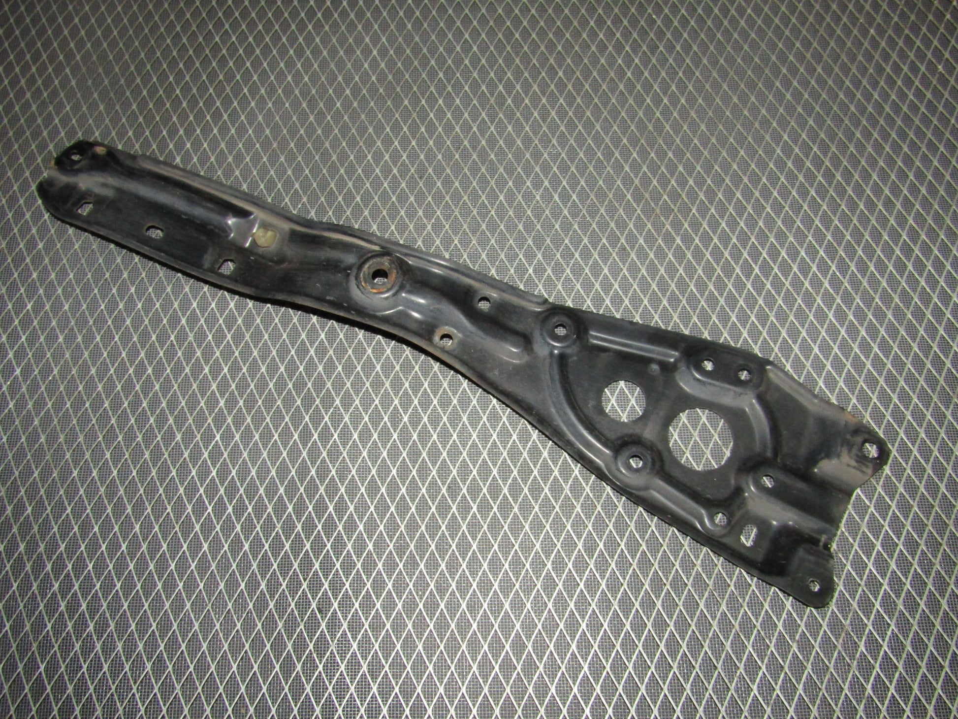 92-96 Toyota Camry Sedan OEM Rear Window Regulator Bracket - Left