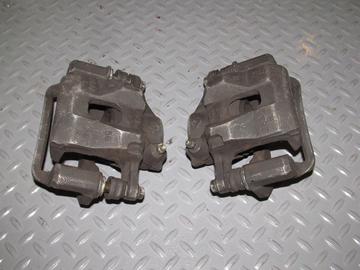 84 85 86 Nissan 300zx OEM Front Brake Caliper Set