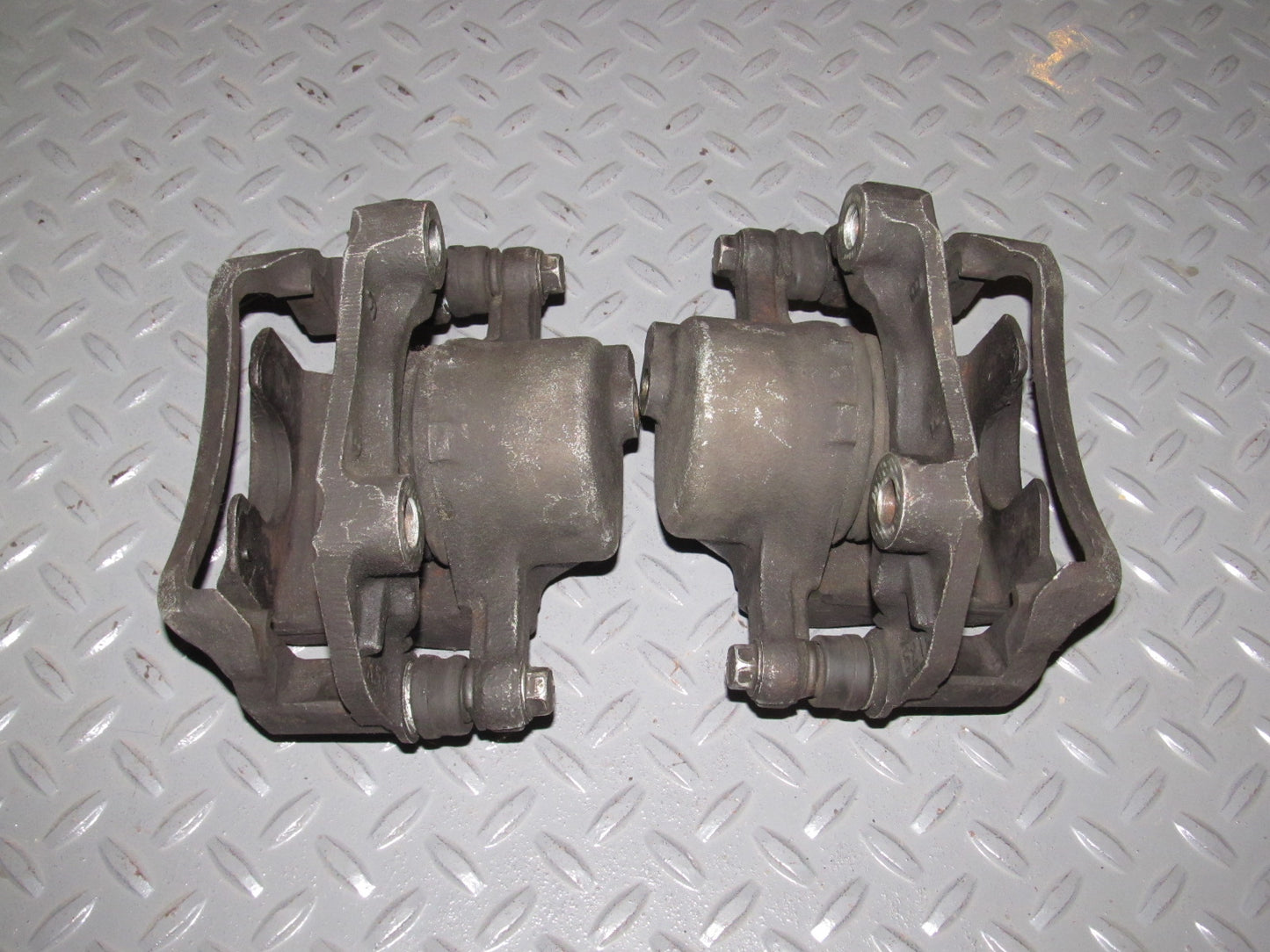 84 85 86 Nissan 300zx OEM Front Brake Caliper Set