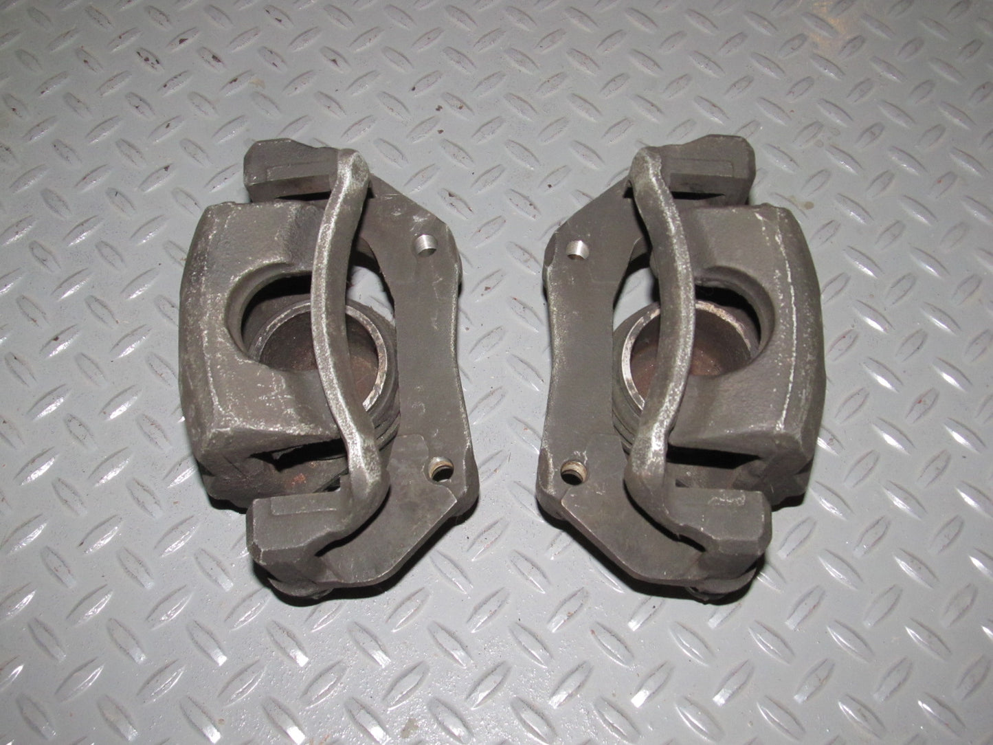 84 85 86 Nissan 300zx OEM Front Brake Caliper Set