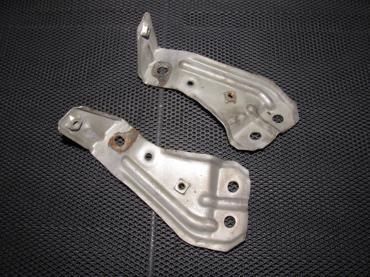 88 89 Honda CRX OEM Fender Mounting Bracket