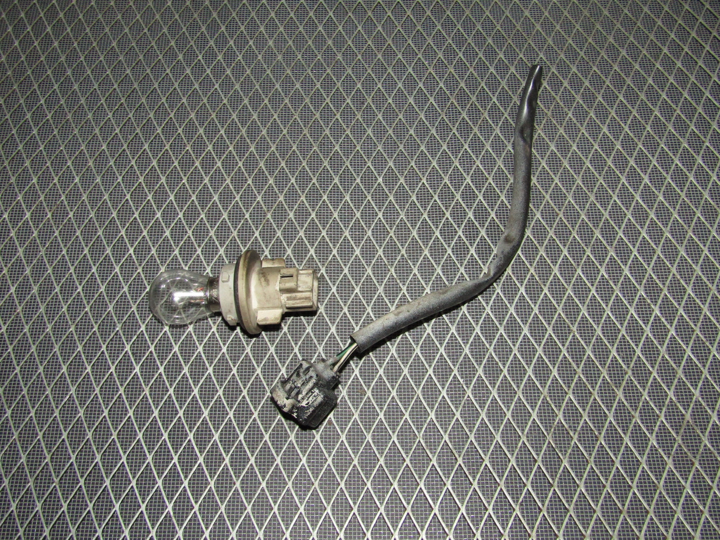 92 93 94 95 96 Toyota Camry OEM Corner Light Bulb Socket & Harness