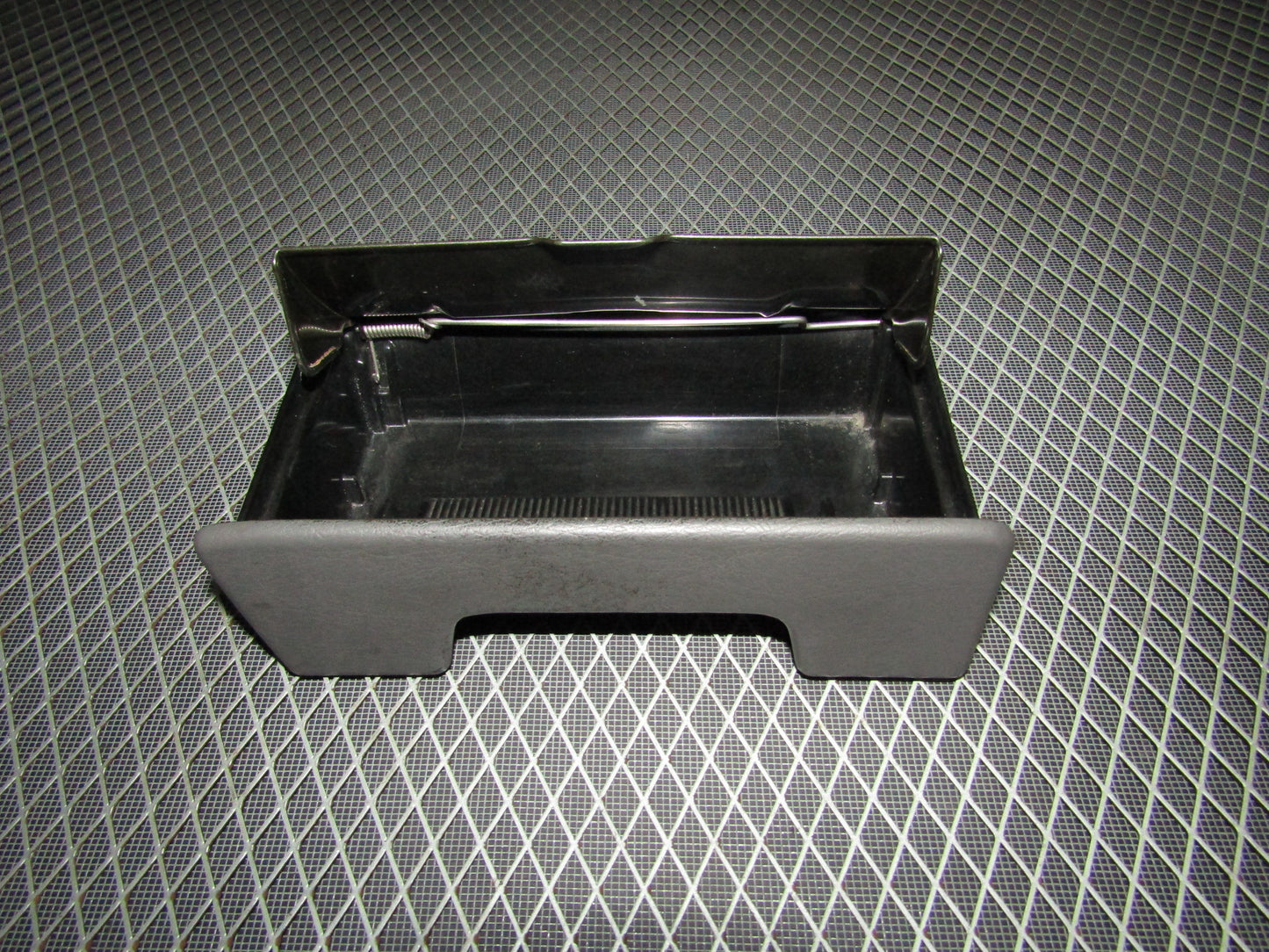 92-96 Toyota Camry Sedan OEM Front Ash Tray