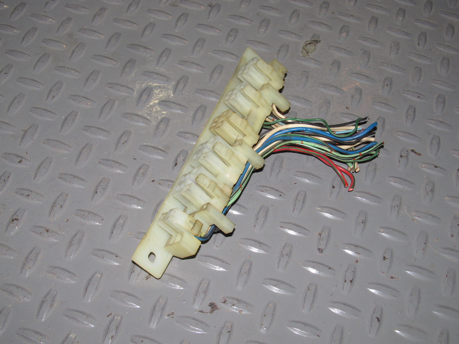 84 85 86 Nissan 300zx OEM Engine Relay Fuse Box