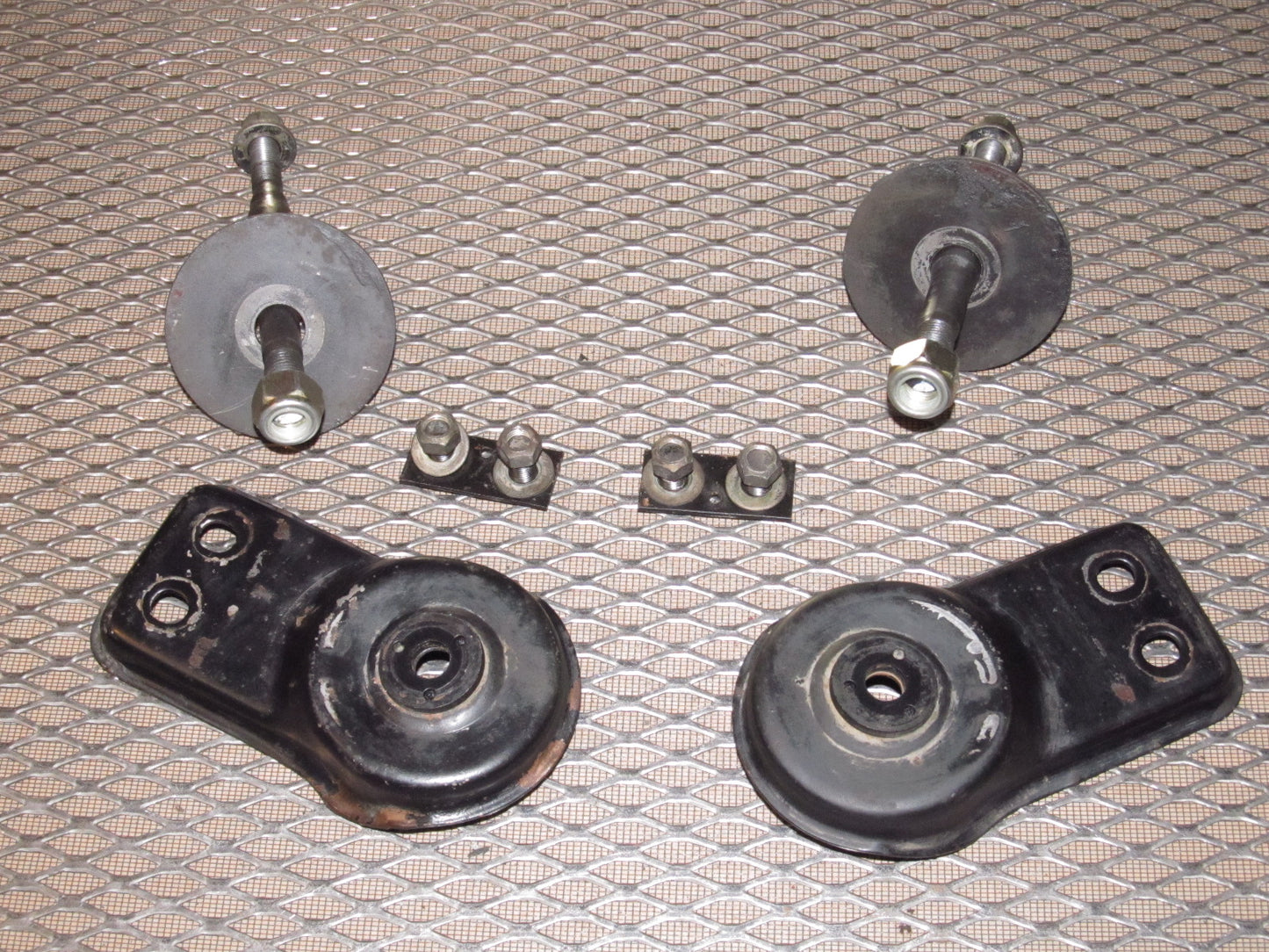 79 80 Datsun 280zx OEM Rear Sub Frame Mounting Bolt & Bracket