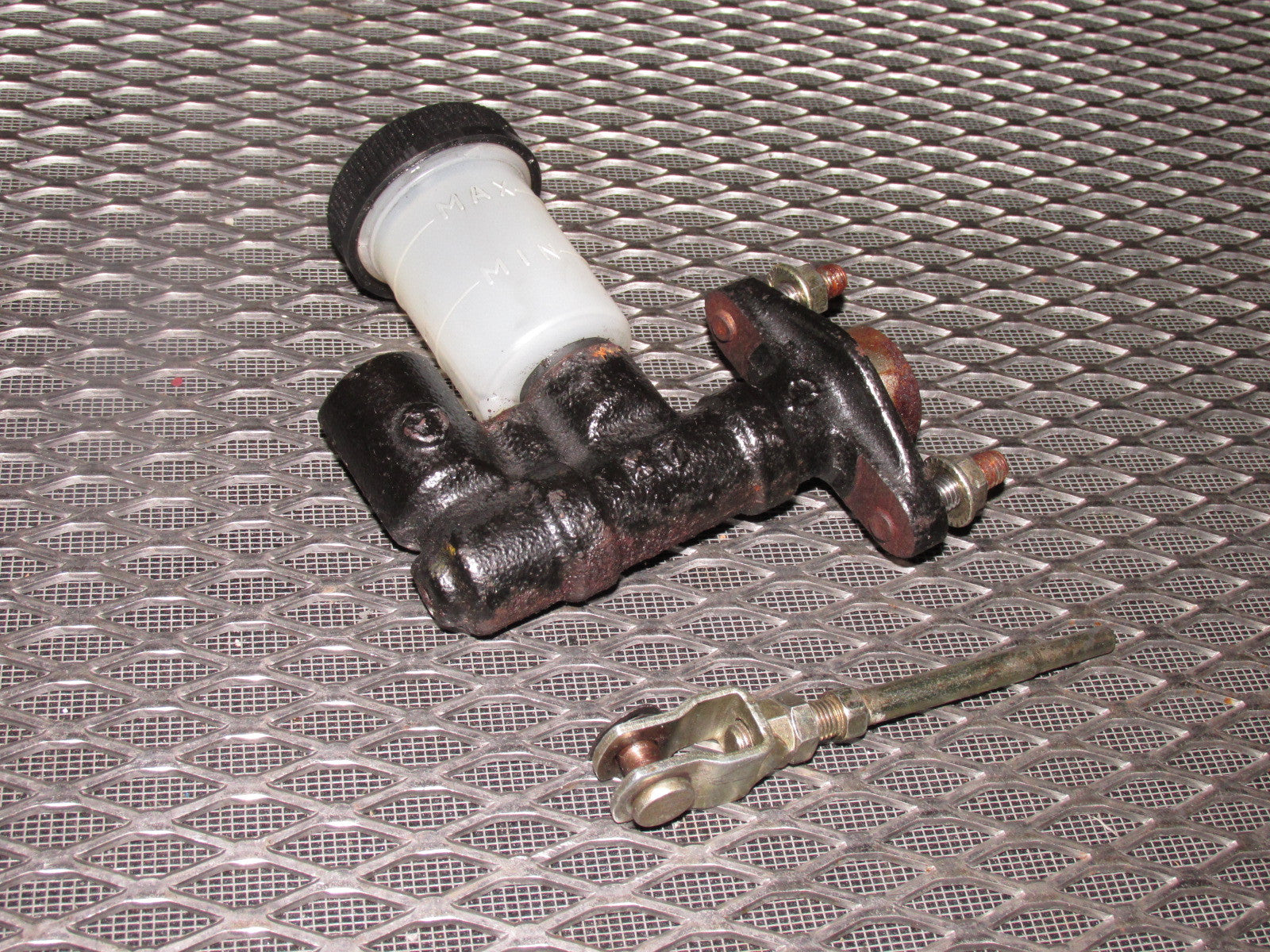 84 85 Mazda RX7 OEM 12A Master Clutch Cylinder