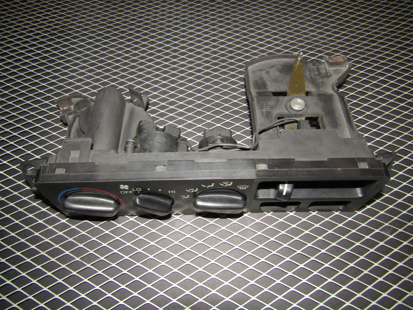 92-96 Toyota Camry OEM Climate Control Unit