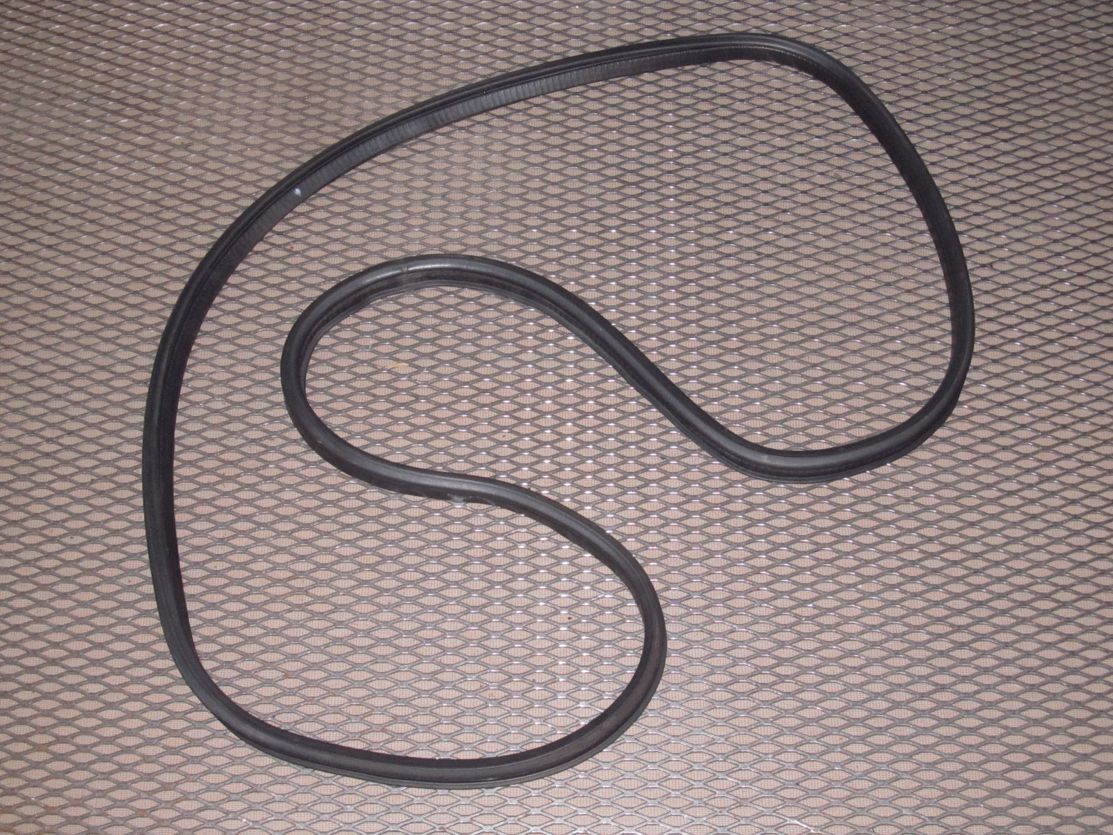 94 95 96 97 Mazda Miata OEM Trunk Weather Stripping Rubber Seal