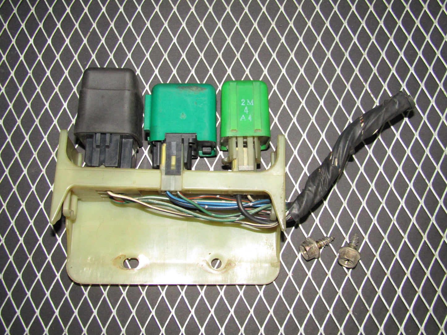 92 93 94 95 96 Toyota Camry Sedan OEM Fuse Relay Box