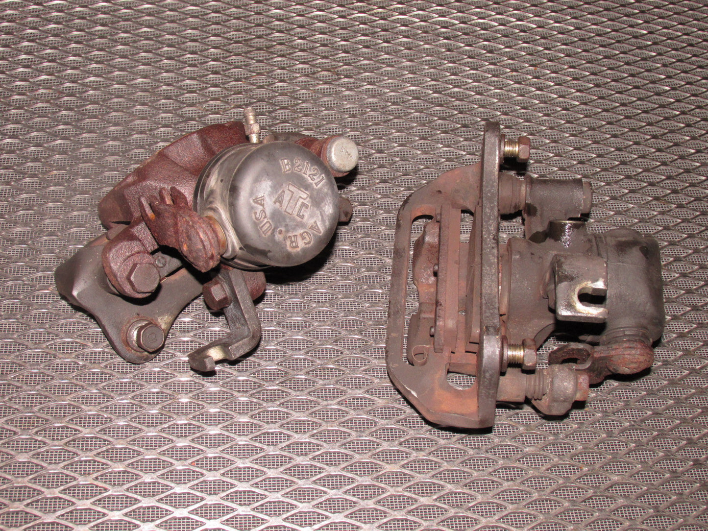 84 85 Mazda RX7 OEM 12A Rear Brake Caliper - Set