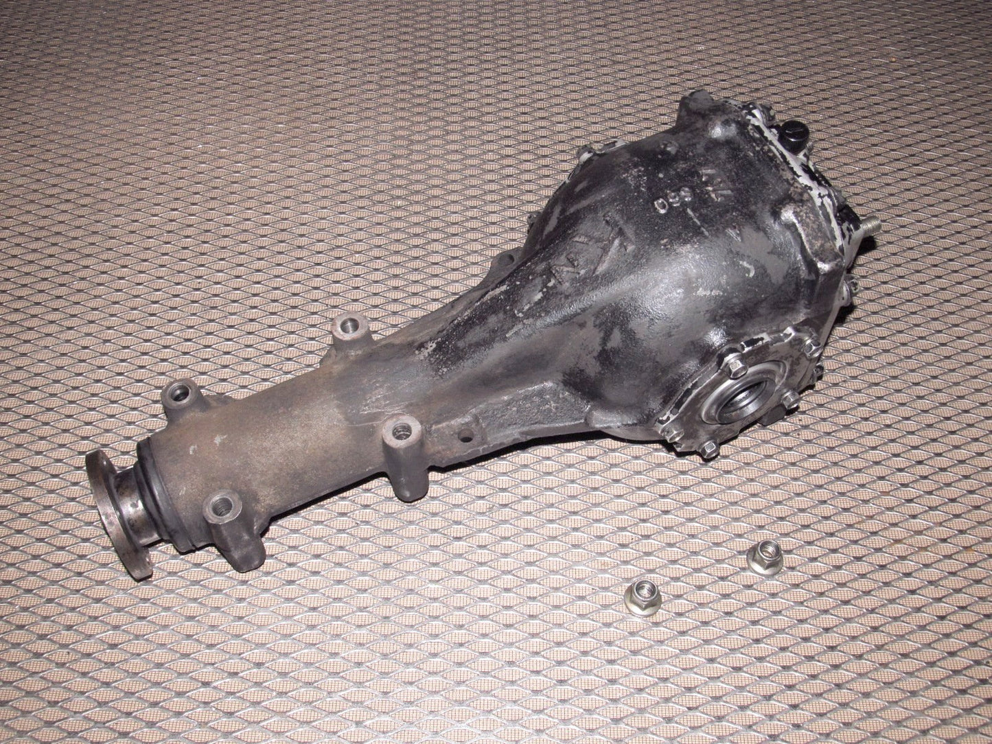 80 Datsun 280zx OEM Rear End Differential - R180