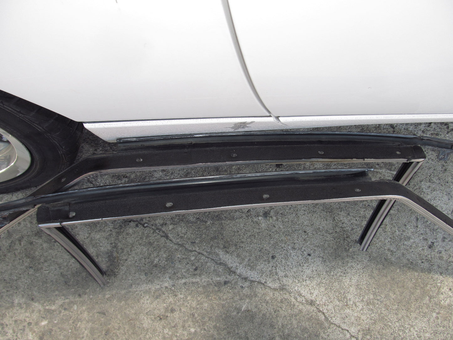 79 80 Datsun 280zx OEM Exterior Side Window Door Moulding 2+0