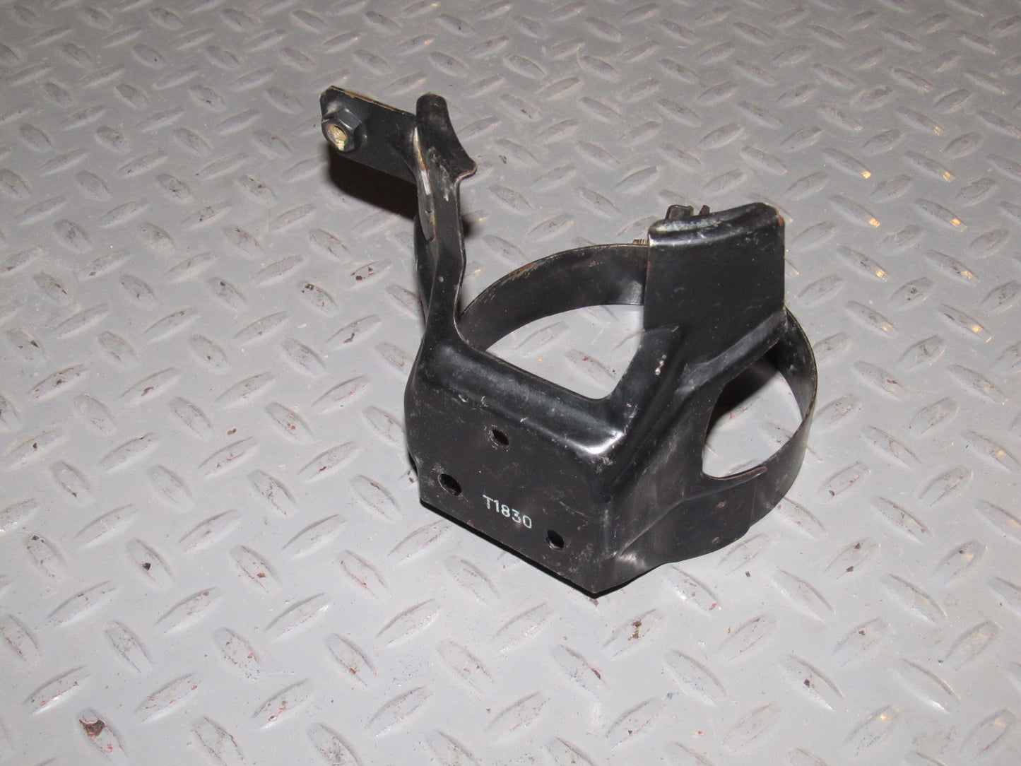 90 91 92 93 94 95 96 Nissan 300zx OEM Emission Charcoal Canister Holder Bracket